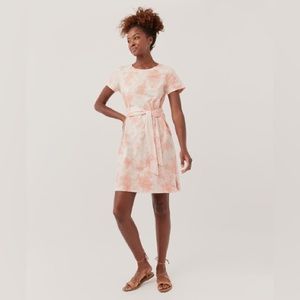 Pact Women’s Canyon Clay Cloud Tie-Dye Far-Out Tie-Dye T-Shirt Dress
Size: XL